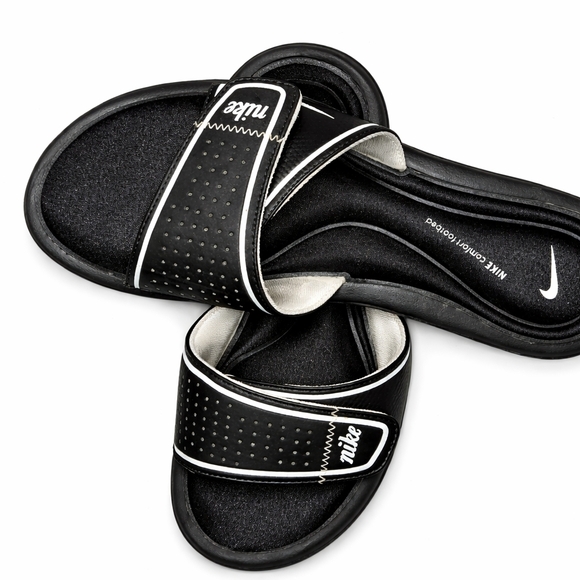 Nike Women's Black and White Slide Sandals - Picture 2 of 3